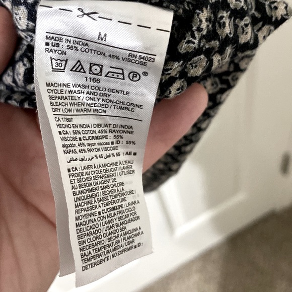 Old Navy long sleeve grey, white, navy print a line dress. Medium fit. - Picture 6 of 7